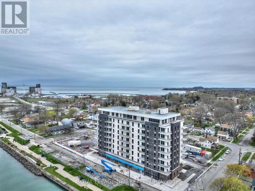 803 - 118 West Street, Port Colborne (878 - Sugarloaf), ON - Outdoor With Body Of Water With View