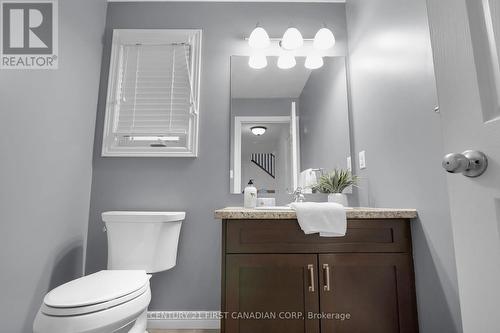 703 Blackacres Boulevard, London, ON - Indoor Photo Showing Bathroom