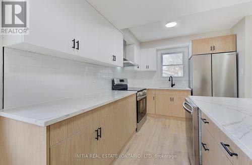 62 Adswood Road, London, ON - Indoor Photo Showing Kitchen