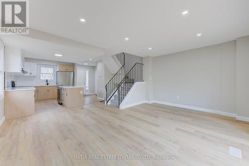 62 Adswood Road, London, ON - Indoor Photo Showing Kitchen