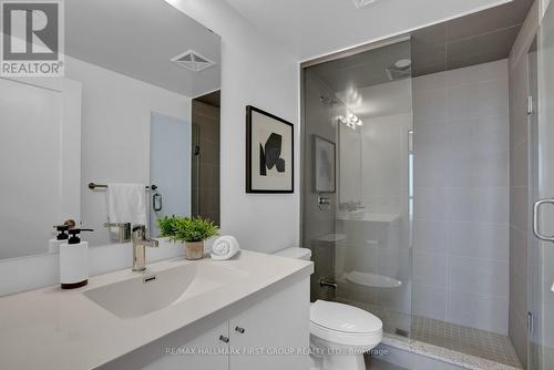 1904 - 2550 Simcoe Street N, Oshawa, ON - Indoor Photo Showing Bathroom