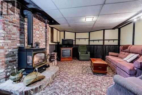 719 Church Street, Pelham (664 - Fenwick), ON - Indoor With Fireplace