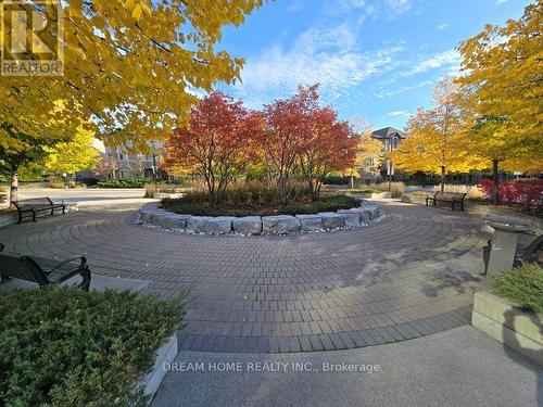 712 - 325 South Park Road, Markham, ON - Outdoor With View