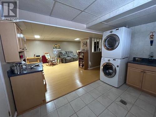 1321 92 Avenue, Dawson Creek, BC - Indoor Photo Showing Laundry Room