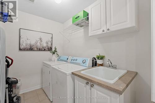 23 Barnwood Drive, Richmond Hill (Oak Ridges Lake Wilcox), ON - Indoor Photo Showing Laundry Room