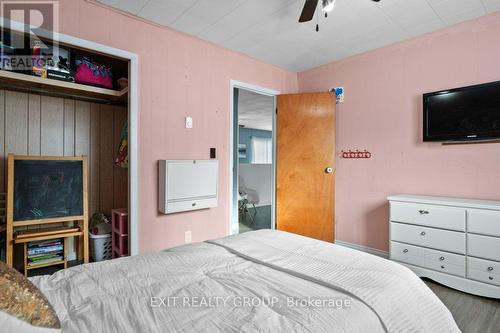 50 Denison Drive, Addington Highlands, ON - Indoor Photo Showing Bedroom