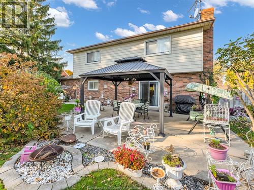 1219 Nottingham, Kingsville, ON - Outdoor With Deck Patio Veranda