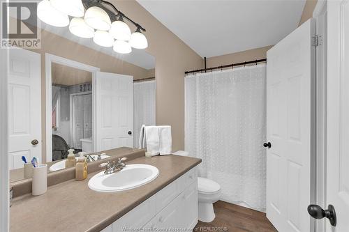 188 Mousseau Crescent, Lakeshore, ON - Indoor Photo Showing Bathroom