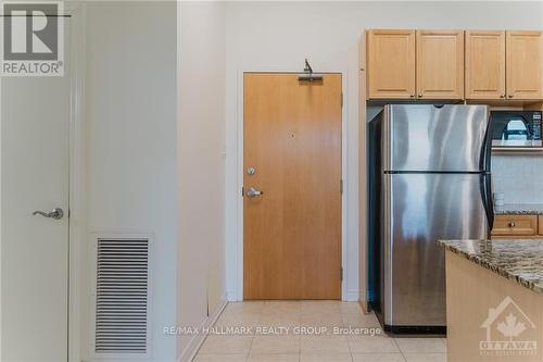 Ph13 - 205 Bolton Street, Ottawa, ON - Indoor Photo Showing Kitchen