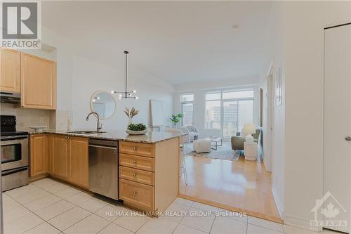 Ph13 - 205 Bolton Street, Ottawa, ON - Indoor Photo Showing Kitchen