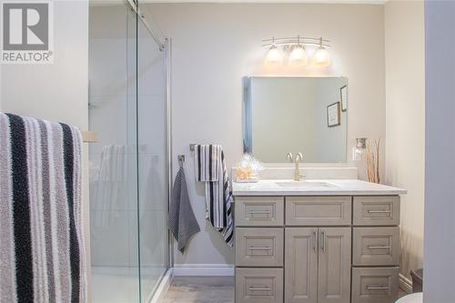 1820 Churchill Line, Sarnia, ON - Indoor Photo Showing Bathroom