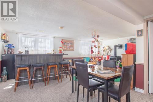 1820 Churchill Line, Sarnia, ON - Indoor Photo Showing Dining Room