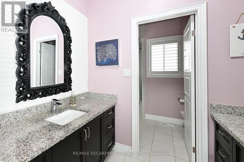 30 Ascoli Drive, Hamilton, ON - Indoor Photo Showing Bathroom