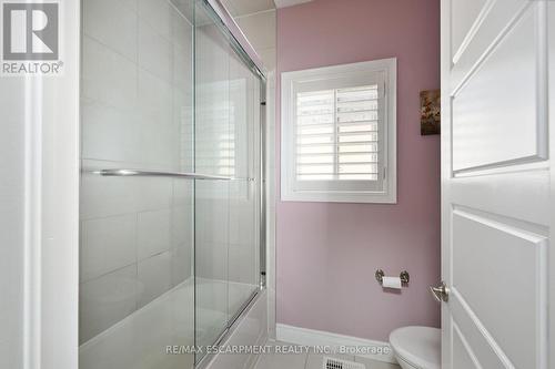 30 Ascoli Drive, Hamilton, ON - Indoor Photo Showing Bathroom