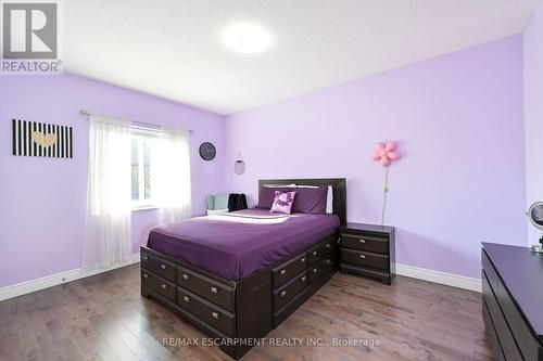 30 Ascoli Drive, Hamilton, ON - Indoor Photo Showing Bedroom