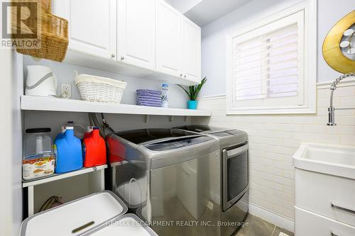 30 Ascoli Drive, Hamilton, ON - Indoor Photo Showing Laundry Room