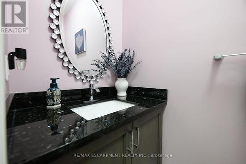 30 Ascoli Drive, Hamilton, ON -  Photo Showing Bathroom