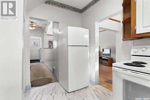 2026 Wallace Street, Regina, SK - Indoor Photo Showing Kitchen