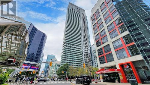 714 - 300 Front Street W, Toronto, ON - 