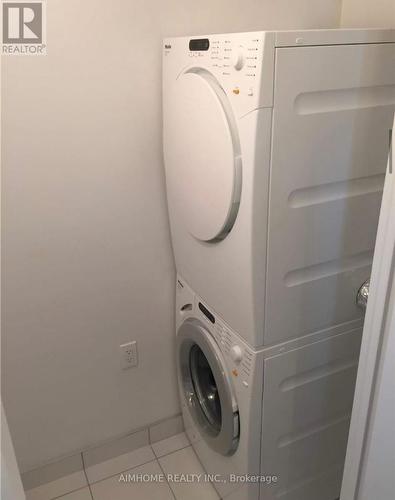 3710 - 8 The Esplanade Street, Toronto, ON - Indoor Photo Showing Laundry Room