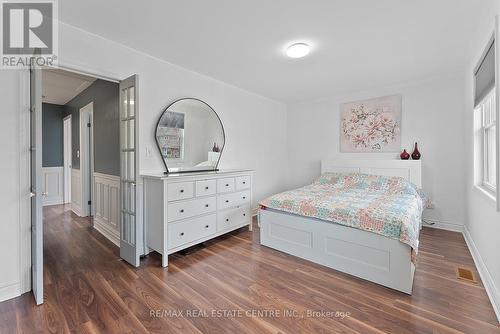 383 Durham Court, Oshawa, ON - Indoor Photo Showing Bedroom