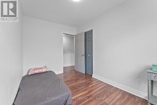 383 Durham Court, Oshawa, ON - Indoor