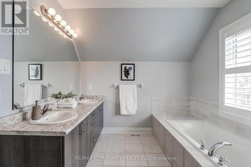 100 Leney Street, Ajax, ON - Indoor Photo Showing Bathroom