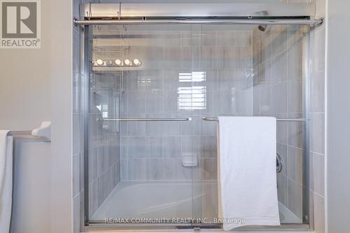 100 Leney Street, Ajax, ON - Indoor Photo Showing Bathroom