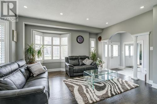 100 Leney Street, Ajax, ON - Indoor Photo Showing Living Room