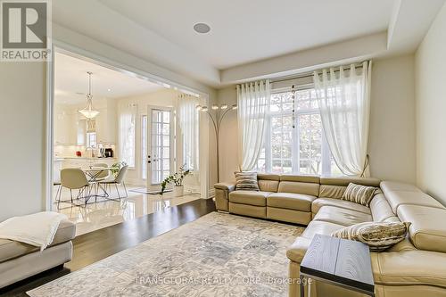 141 Annsleywood Court, Vaughan, ON - Indoor Photo Showing Living Room