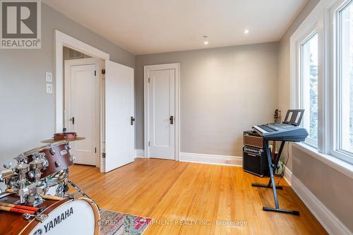 53 Tuxedo Avenue S, Hamilton, ON - Indoor