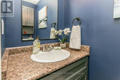 243 Highview Drive, Kitchener, ON - Indoor Photo Showing Bathroom