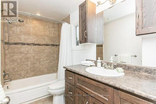 243 Highview Drive, Kitchener, ON - Indoor Photo Showing Bathroom