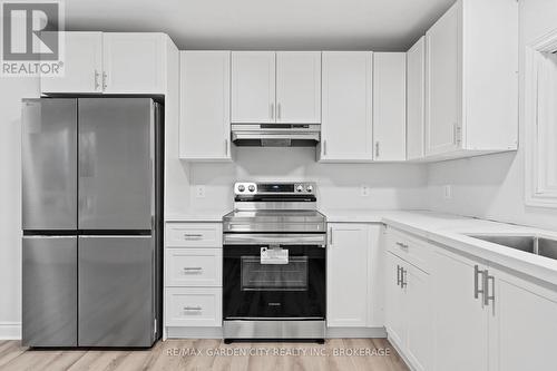 88 First Street, Welland (773 - Lincoln/Crowland), ON - Indoor Photo Showing Kitchen