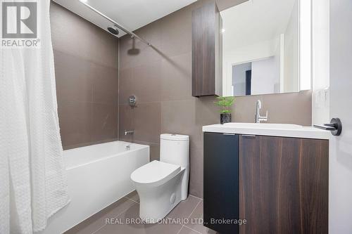 3206 - 15 Mercer Street, Toronto, ON - Indoor Photo Showing Bathroom