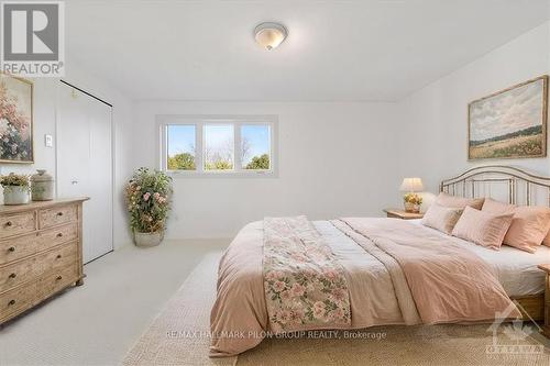 1763 Calumet Lane, Ottawa, ON - Indoor Photo Showing Bedroom