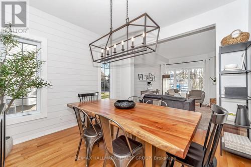 1589 Rumford Drive, Ottawa, ON - Indoor Photo Showing Dining Room