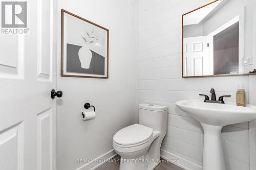 1589 Rumford Drive, Ottawa, ON - Indoor Photo Showing Bathroom