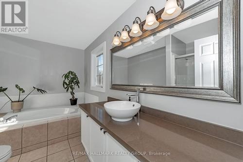 1589 Rumford Drive, Ottawa, ON - Indoor Photo Showing Bathroom