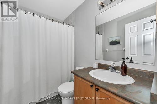 1589 Rumford Drive, Ottawa, ON - Indoor Photo Showing Bathroom