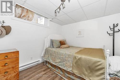 1589 Rumford Drive, Ottawa, ON - Indoor Photo Showing Bedroom