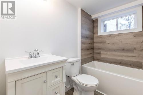 224 Torbay Road, St. John'S, NL - Indoor Photo Showing Bathroom