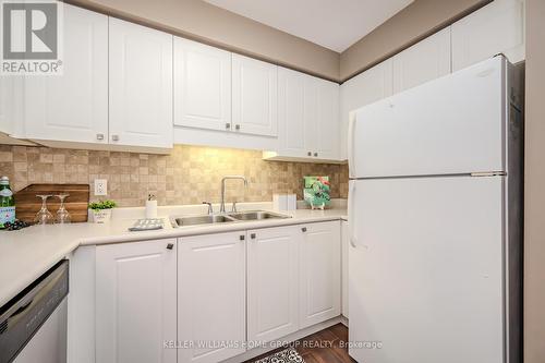 77 - 920 Edinburgh Road S, Guelph, ON - Indoor Photo Showing Kitchen With Double Sink