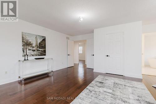 5392 Champlain Trail, Mississauga, ON - Indoor Photo Showing Other Room