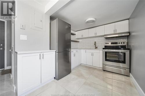 1219 Monmouth, Windsor, ON - Indoor Photo Showing Kitchen