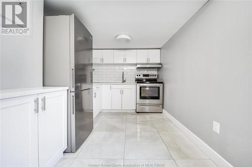 1219 Monmouth, Windsor, ON - Indoor Photo Showing Kitchen