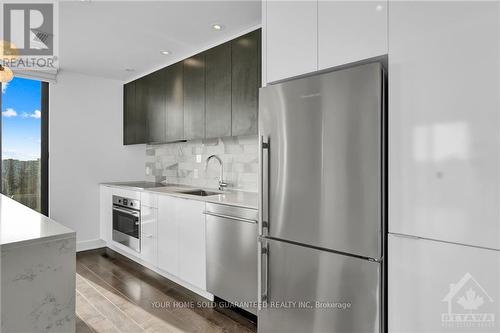 1610 - 20 Daly Avenue, Ottawa, ON - Indoor Photo Showing Kitchen With Upgraded Kitchen