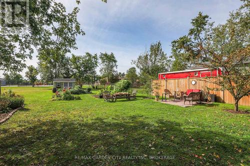 3663 East Main Street, Fort Erie (328 - Stevensville), ON - Outdoor With Backyard