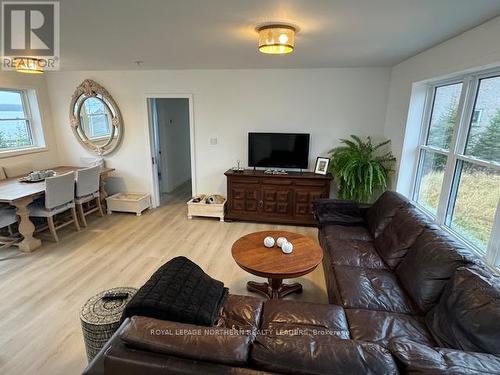 767 Leclair Avenue, Timmins, ON - Indoor Photo Showing Living Room