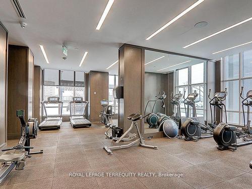 1207-7 Mabelle Ave, Toronto, ON - Indoor Photo Showing Gym Room